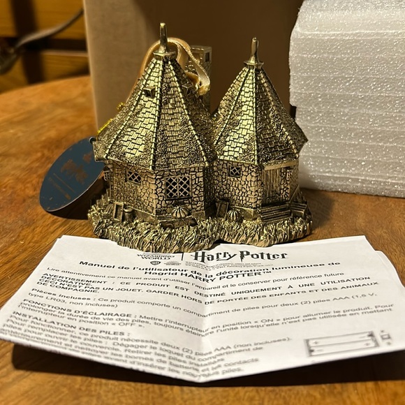 Pottery Barn Teen Harry Potter Hagrid’s light up Hut ornament BNIB SO NEAT! - Picture 3 of 10